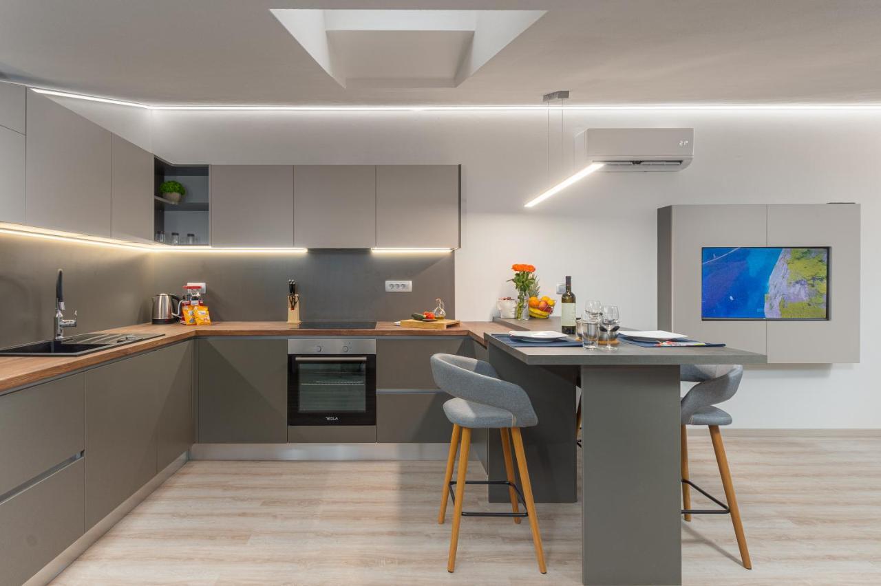 Apartment Ena Near Pula Amphitheater Экстерьер фото