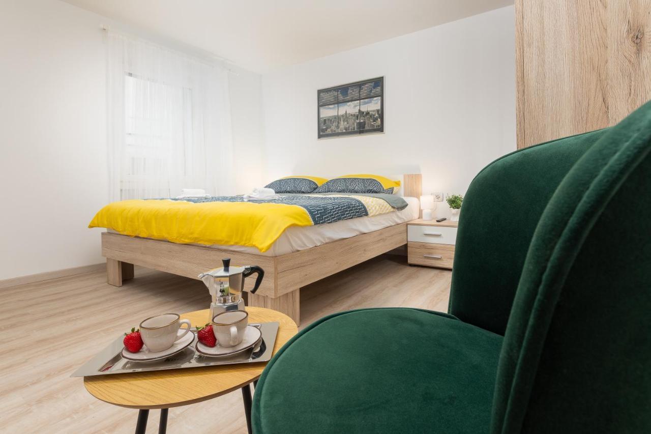 Apartment Ena Near Pula Amphitheater Экстерьер фото