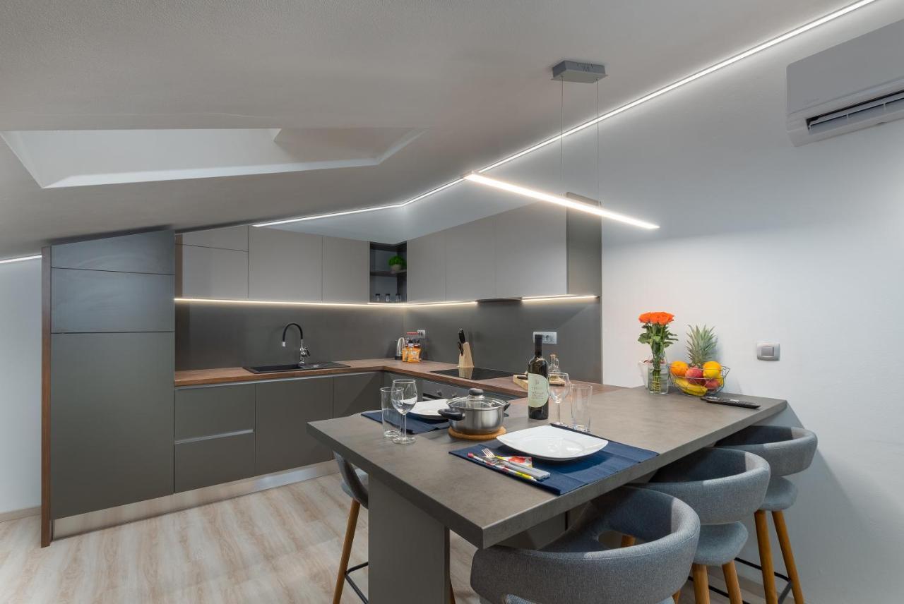 Apartment Ena Near Pula Amphitheater Экстерьер фото
